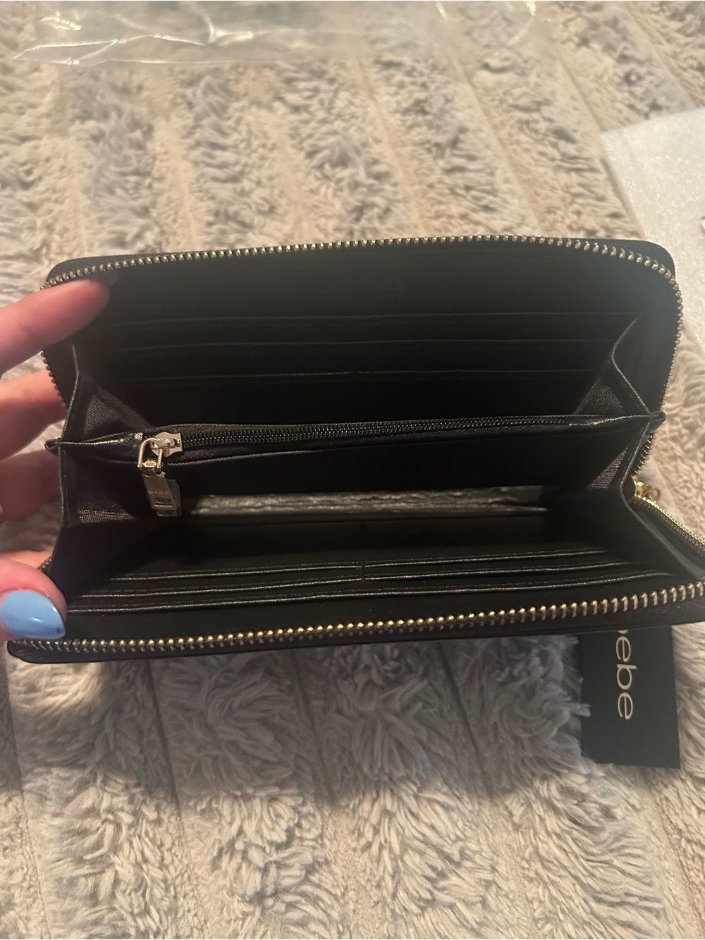 bebe NWT Black Melendy Zip-Around Wallet - Picture 3 of 4